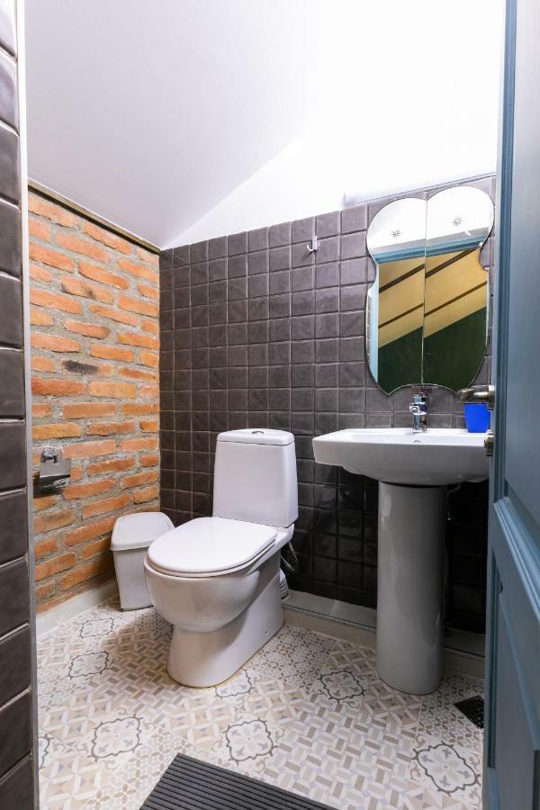 3 Heritage Rooms Tbilisi Luaran gambar